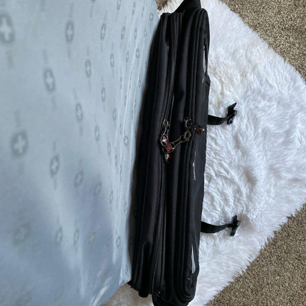 Swiss Tech Bag - Picture 10 of 14